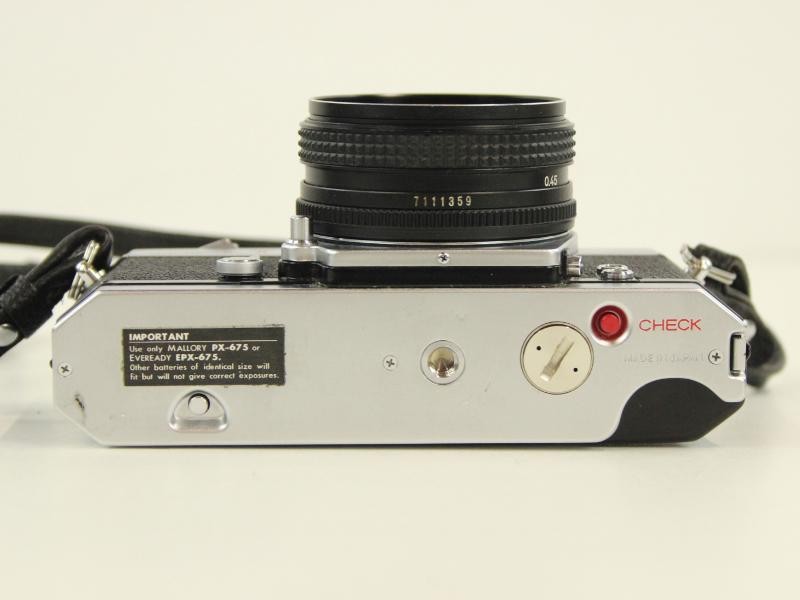 Camera Konica Autoreflex T met 4 lenzen Konica Hexanon AR (28, 40, 57, 135mm)