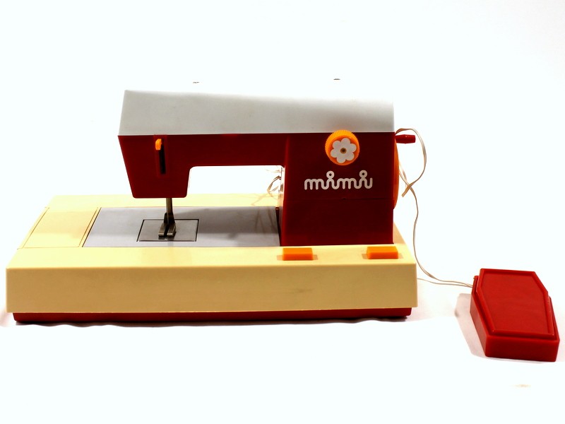 Speelgoed naaimachine Mehanothnika