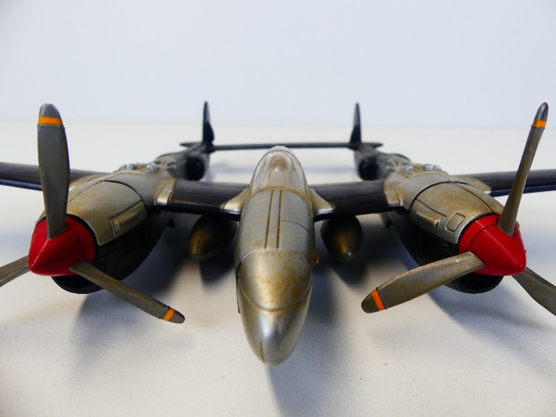 Vintage speelgoed usa tanks & militaire vliegtuigen