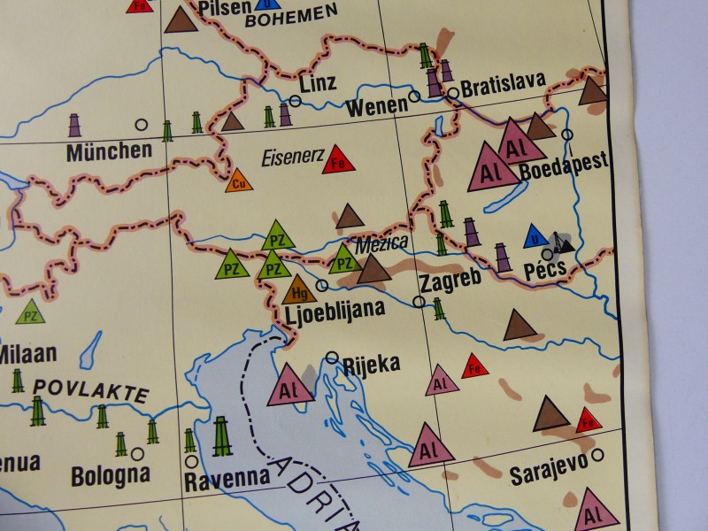 Vintage – Economie in West-Europa – 3 schoolkaarten - 1977