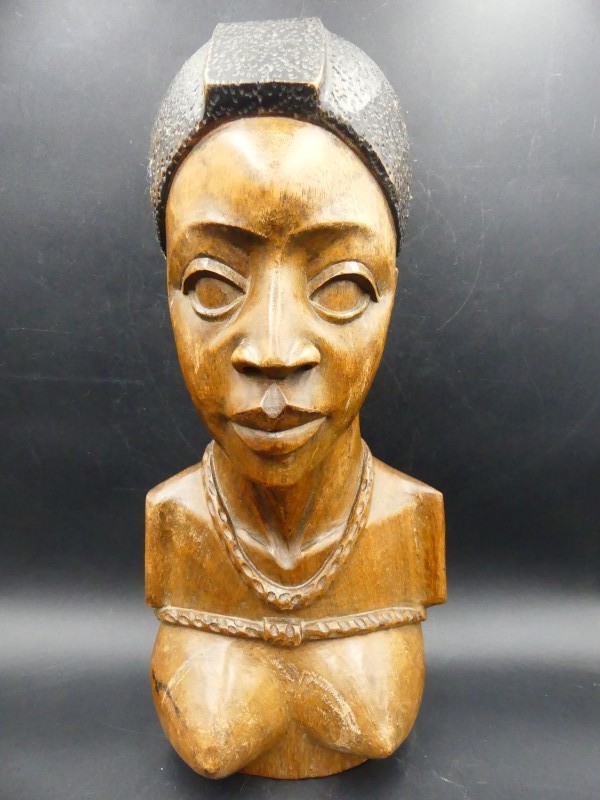 Afrikaans houten beeld