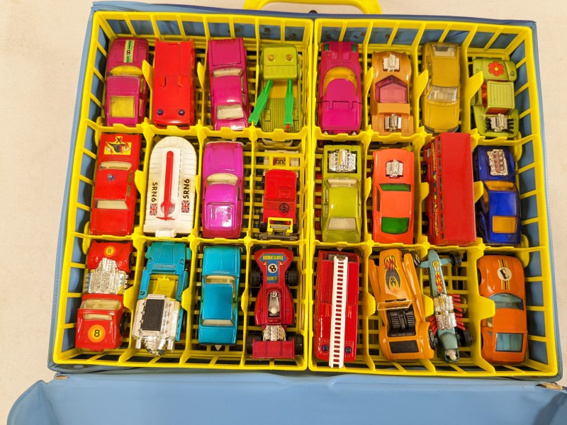 Vintage Matchbox in koffer [48 auto's]