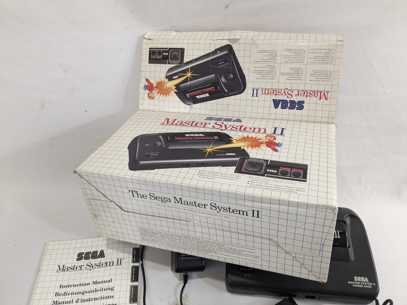 SEGA Master System II [originele verpakking + 13 games]