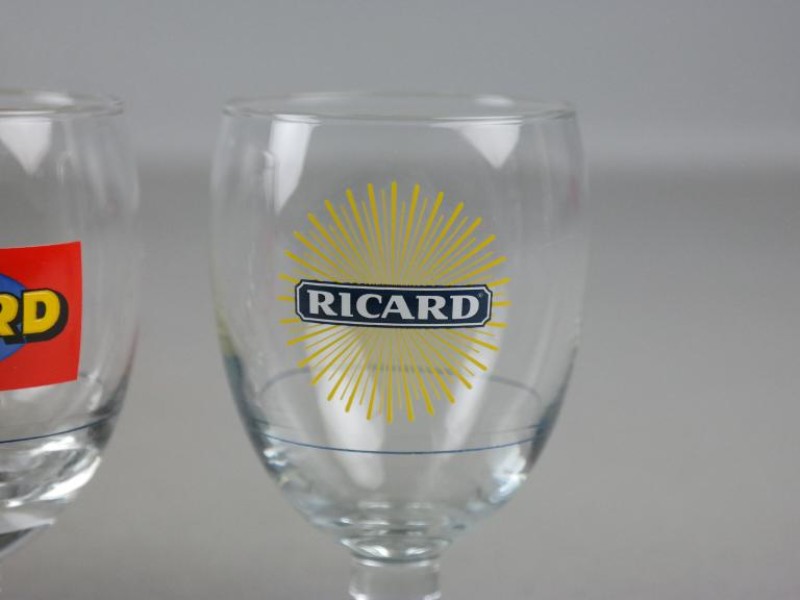 4 Ricard glazen