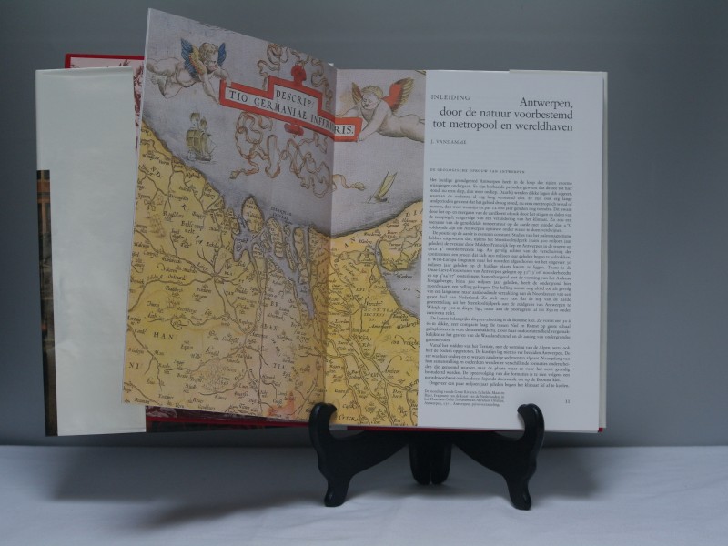 Boek: "Antwerpen, twaalf eeuwen geschiedenis en cultuur" (Art. nr. B-5)