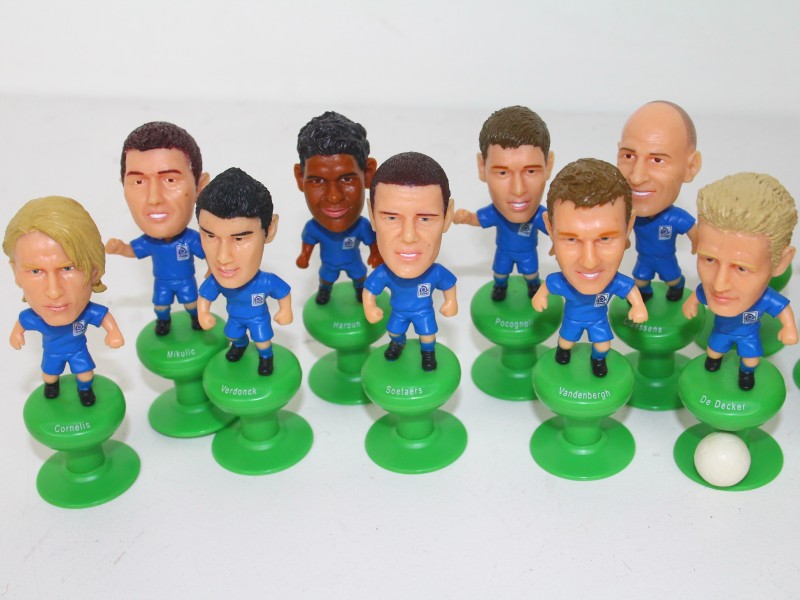 20 voetbal figuurtjes Club Brugge en Genk