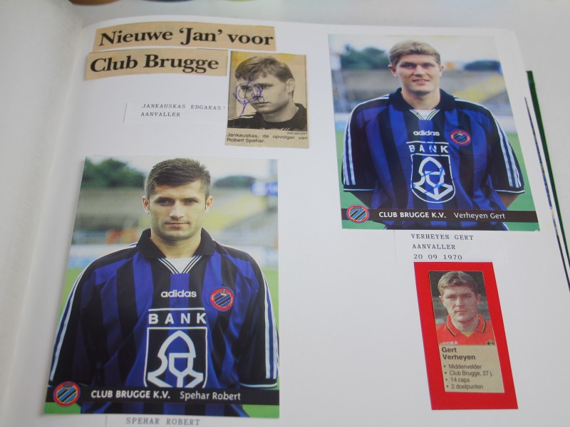 GIGANTISCHE collectie voetbal handtekeningen - Club Brugge, Anderlecht, Standard, etc.