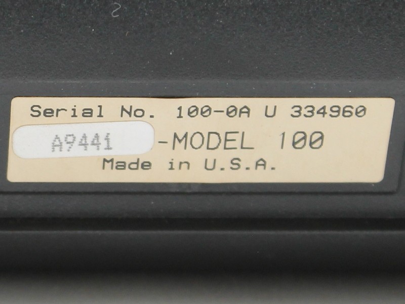 Twee Bose Model 100 speakers