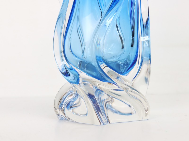 Blauwe kunstglazen vaas - Twisted Glass