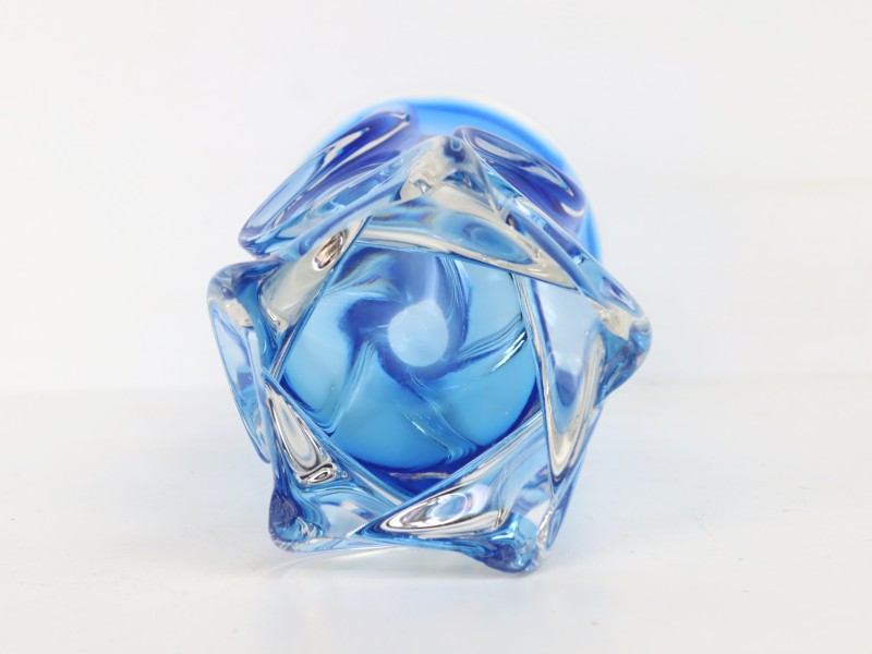 Blauwe kunstglazen vaas - Twisted Glass