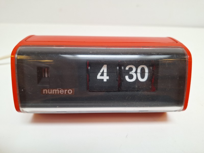 Retro Flip Wekker: numero