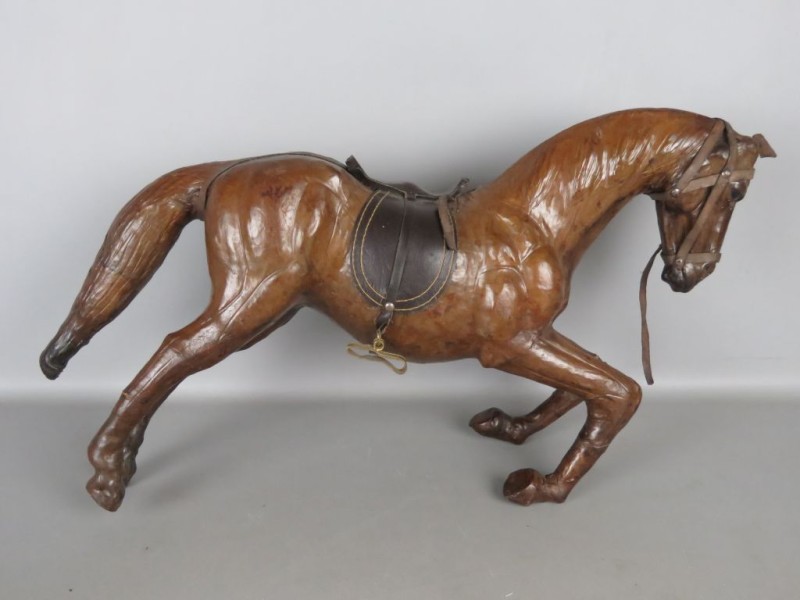 Paard van papiermache