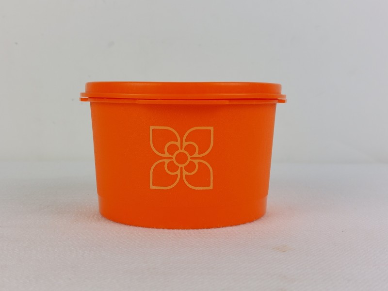 Tupperware oranje