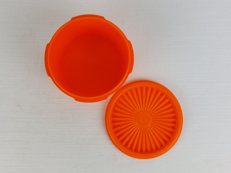 Tupperware oranje