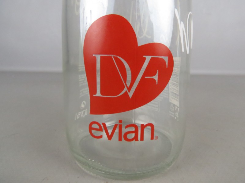 5 limited edition design Evian flessen