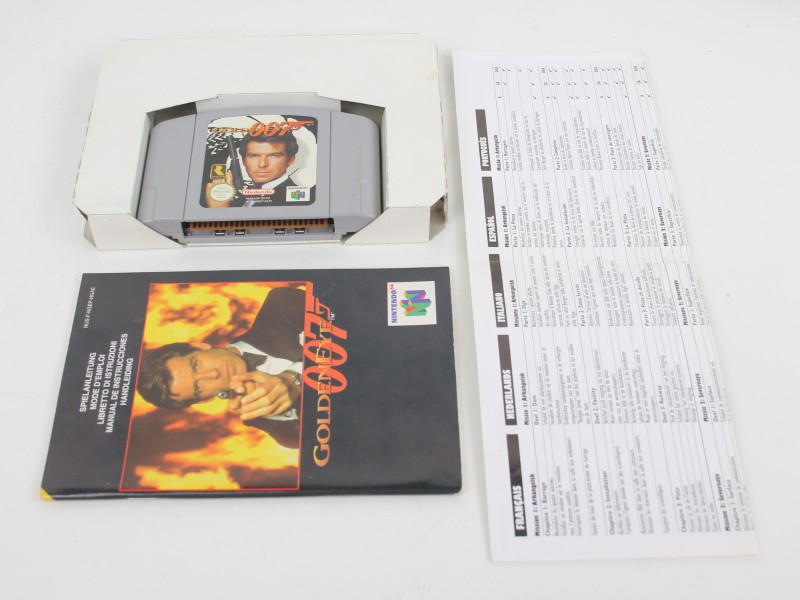 Nintendo 64 - Goldeneye 007 + Game guide