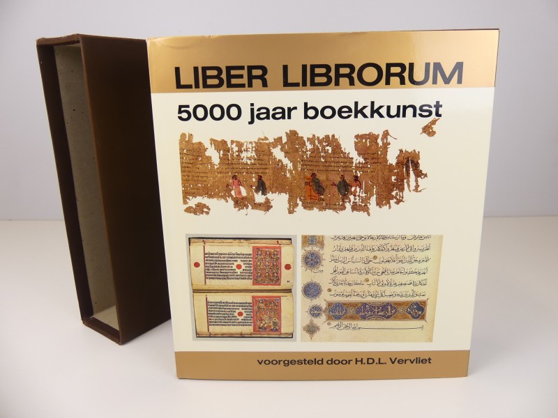 Vintage geschiedenisboek - Vervliet - Liber Librorum 5000 jaar boekkunst – 1973