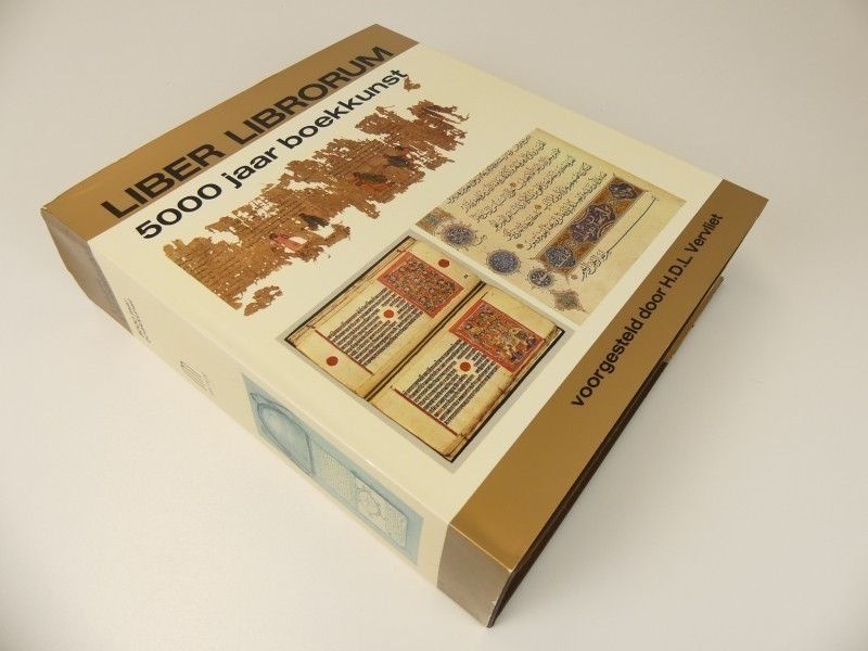 Vintage geschiedenisboek - Vervliet - Liber Librorum 5000 jaar boekkunst – 1973