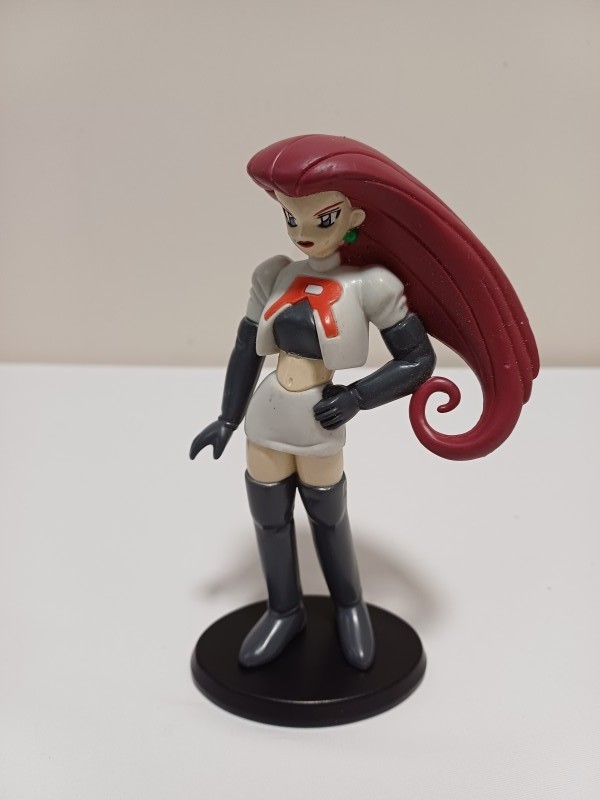 Team Rocket actiefiguren