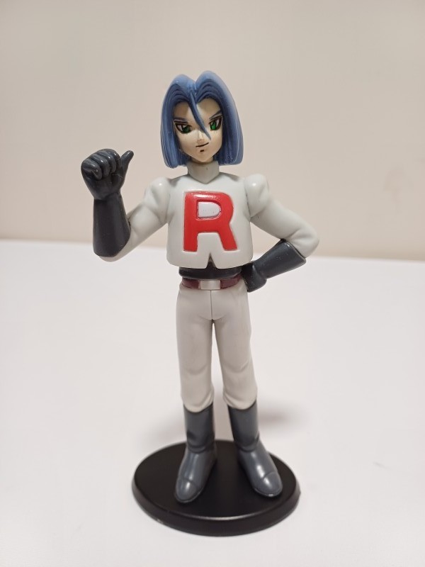 Team Rocket actiefiguren