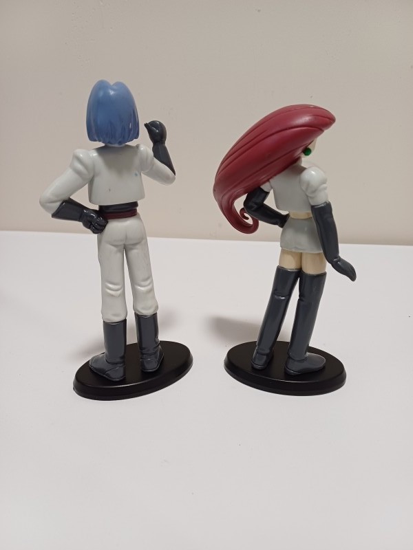 Team Rocket actiefiguren