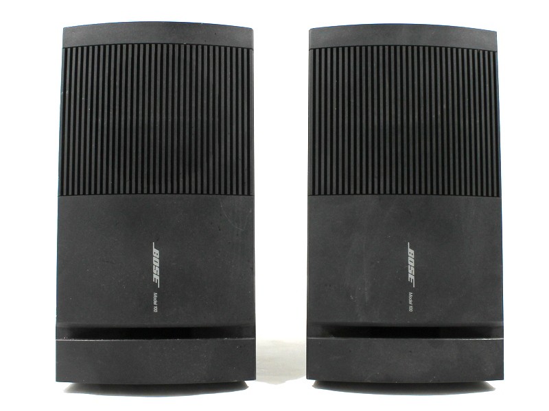 Twee Bose Model 100 speakers