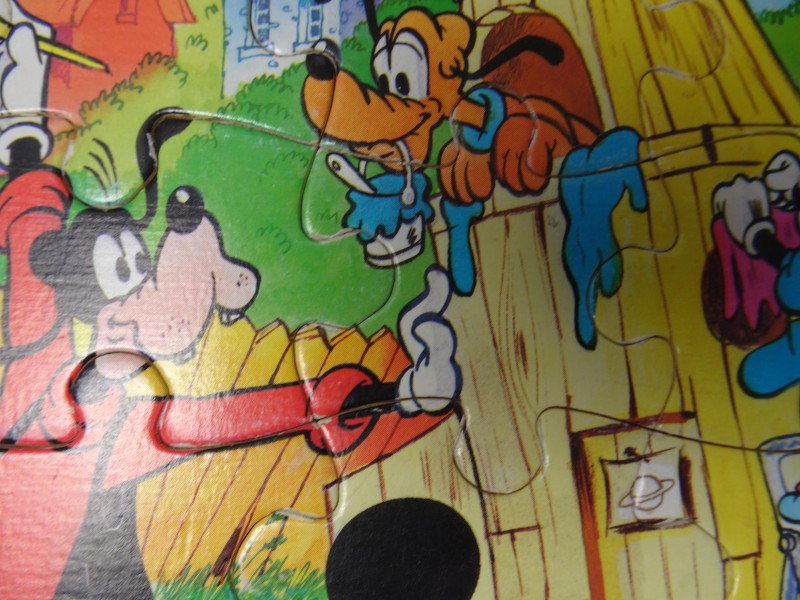 Vintage houten puzzel "Mickey Mouse and friends" (compleet)