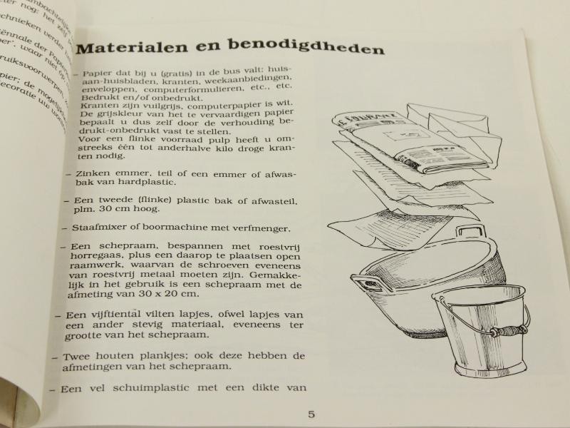 Vintage papier- en boekenpers, volledig uit gietijzer