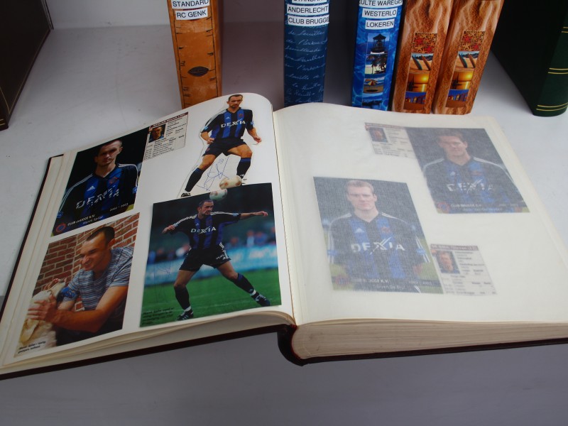 GIGANTISCHE collectie voetbal handtekeningen - Club Brugge, Anderlecht, Standard, etc.