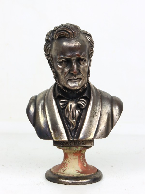Beeld buste van Wagner