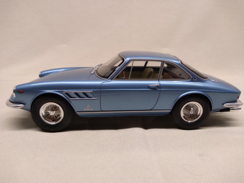 Auto Model Ferrari 330 GTC Coupe 1966