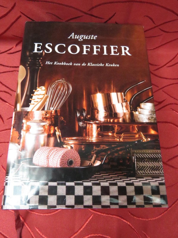 Auguste Escoffier "het kookboek van de klassieke keuken"