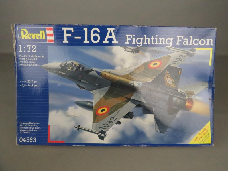 Revell F-16A straaljager