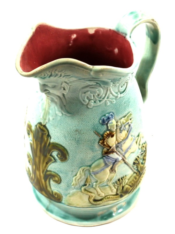 Vintage ornamentele majolica-kan