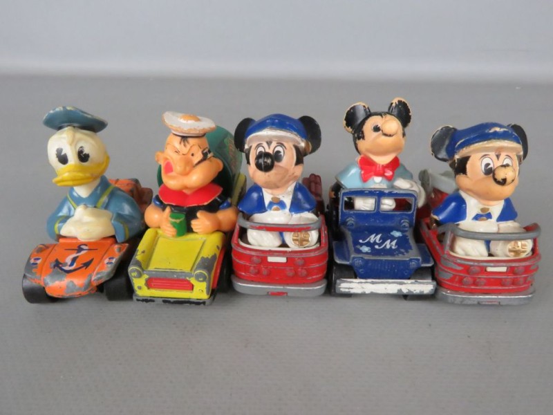 5 Matchbox karakter auto's