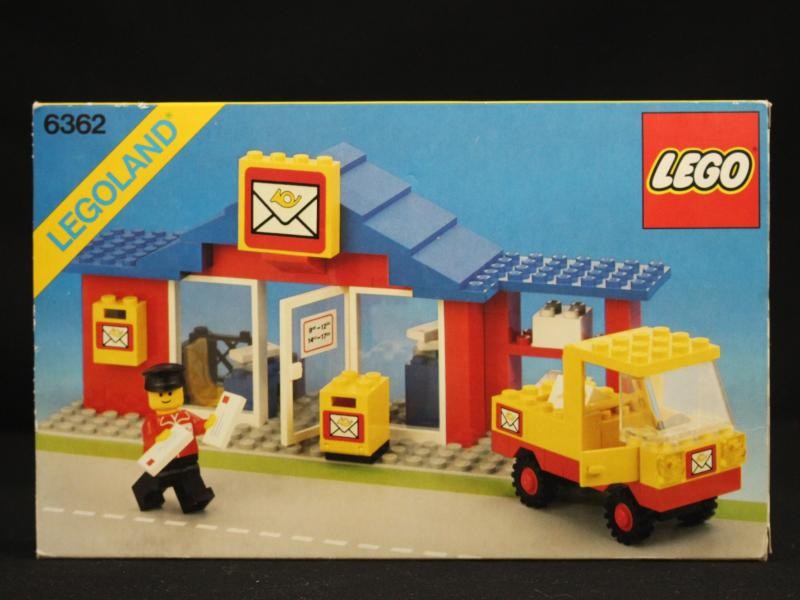 Lot van 2 Vintage LEGO Sets in Originele Dozen (Ongecontroleerd)