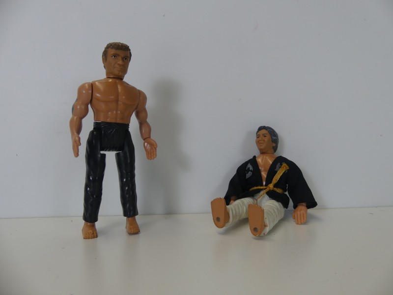 Vintage 2 figuren karatevechters van Remco