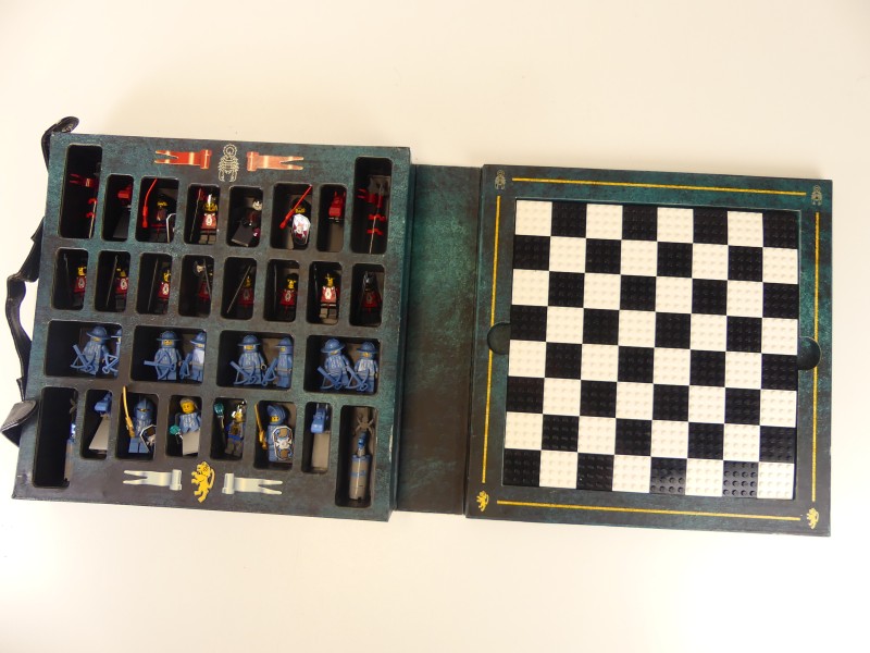 Lego schaakspel met ridders