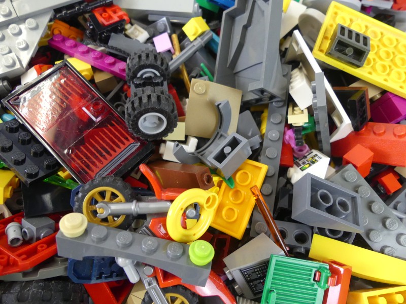 Diverse Lego steentjes en onderdelen