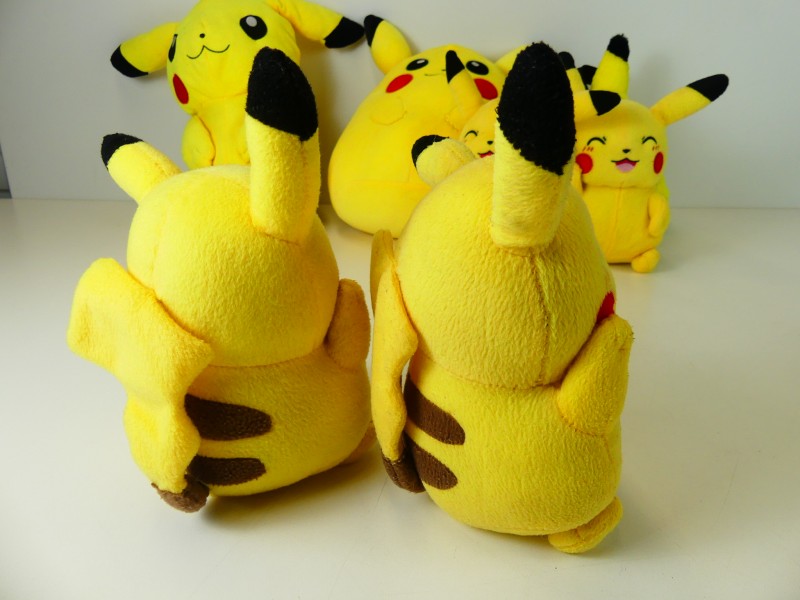 Pokémon knuffels Pikachu