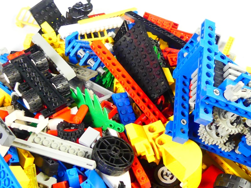 6kg diverse LEGO-onderdelen + verdeelbox