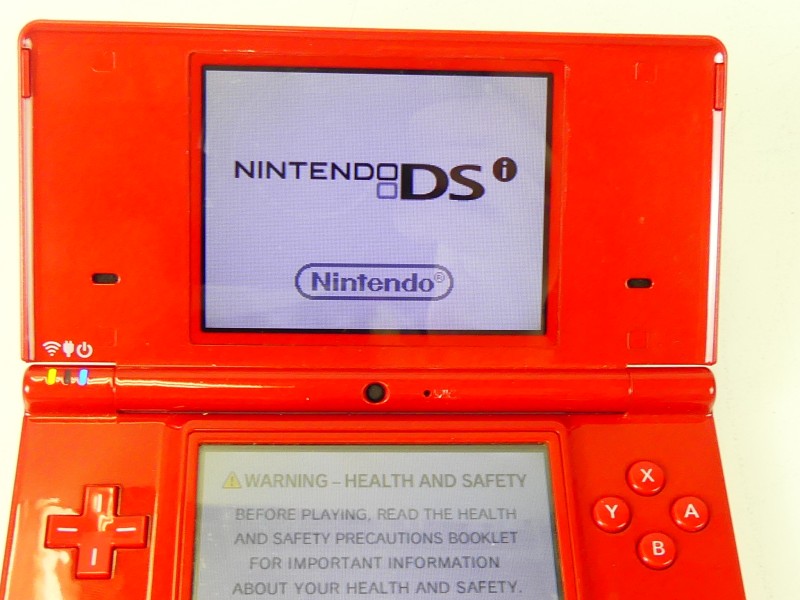 Nintendo Ds - Rood + Pokémon Diamond