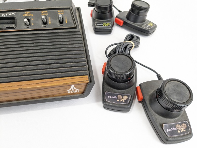 Atari 2600 Originele "woodgrain"uitvoering