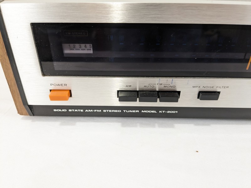 Kenwood KT-2001 [Tuner]