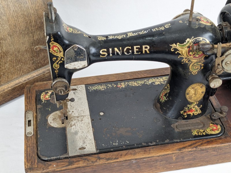 Vintage naaimachine in koffer [Singer]