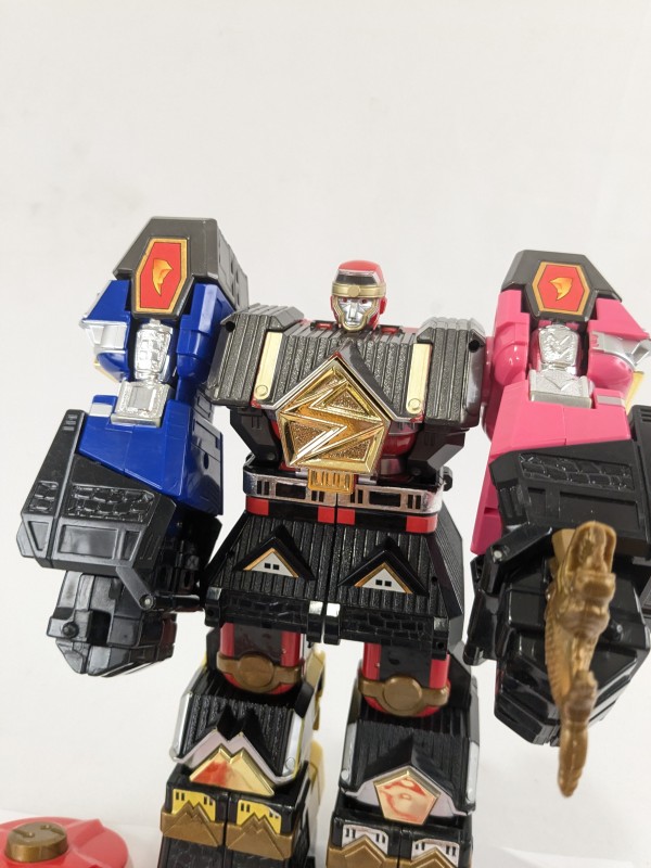 Bandai Might Morphin Power Rangers Deluxe Shogun Megazord [1995]