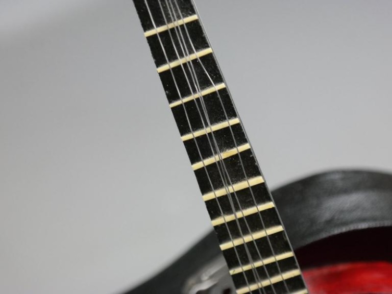 Miniatuur gitaar