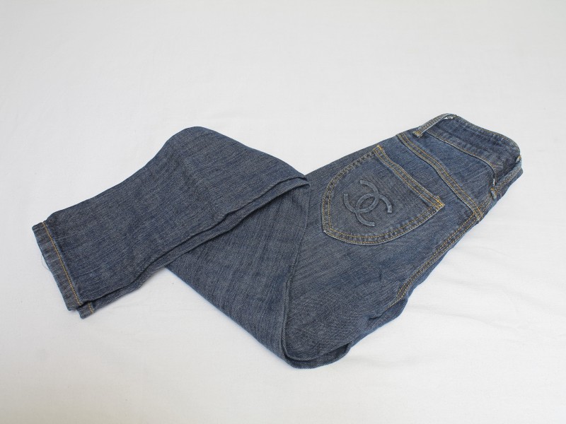 "Chanel"- Jeans maat 27 (Art. 903)