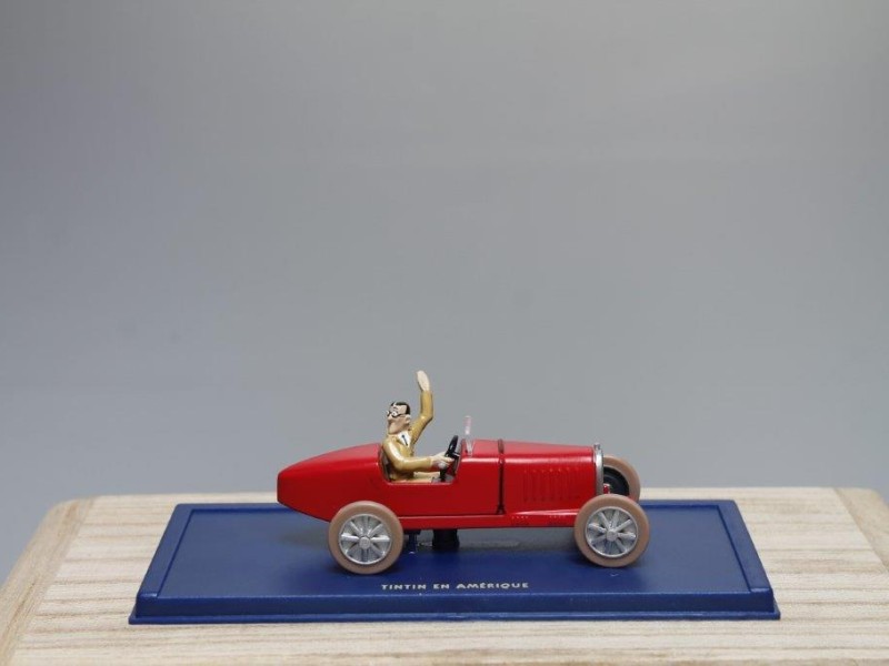 Tintin en Amérique- Bobby's Bugatti- Schaalmodelauto Herge-Moulinsart (Art. 873)