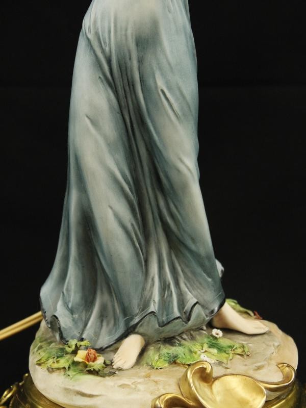 Prachtige lamp/sculptuur van Capodimonte, gesigneerd Barbetta